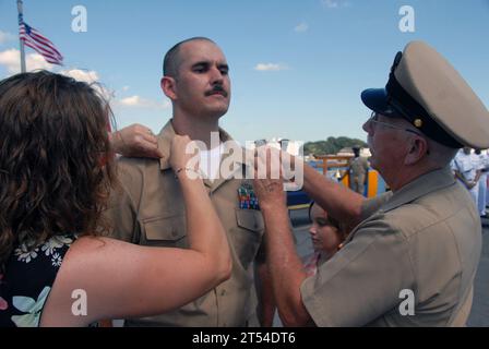 CPO, Japan, Pinning Ceremony, USS Blue Ridge (LCC 19), Yokosuka Stockfoto