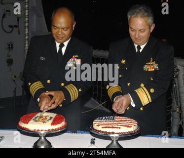 Zerstörergeschwader (DESRON) 40, USS Doyle (FFG 39) Stockfoto