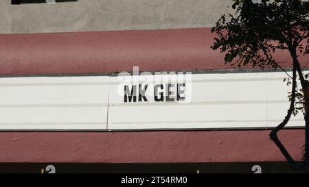 West Hollywood, Kalifornien, USA 2. November 2023 Ein allgemeiner Blick auf die Atmosphäre des MK Gee Concert Marquee im Roxy am 2. November 2023 auf dem 9009 Sunset Blvd in West Hollywod, Kalifornien, USA. Foto: Barry King/Alamy Stock Photo Stockfoto