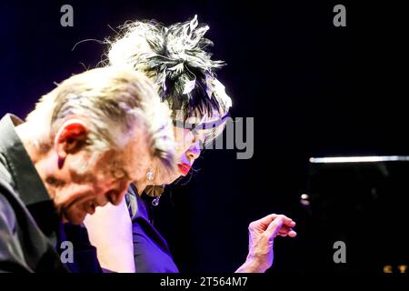 Konzert von Aki Takase und Alexander von Schlippenbacht, im Haus der Berliner Festspiele Berlin Jazzfest 2023 Berlin Aki Takase Klavier Alexander von Schlippenbach Klavier *** Konzert von Aki Takase und Alexander von Schlippenbacht, im Haus der Berliner Festspiele Berlin Jazzfest 2023 Berlin Aki Takase Klavier Alexander von Schlippenbach Klavier Stockfoto