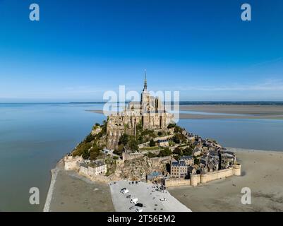 Aus der Vogelperspektive, Frankreich, Normandie, Salzwiesen, Kloster und Abtei Mont-Saint-Michel, Le Mont-Saint-Michel Stockfoto