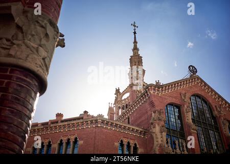 Äußere des modernen Krankenhauses de la Santa Creu i Sant Pau in Barcelona Stockfoto