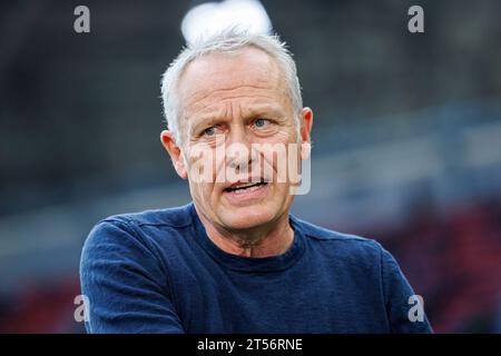 Freiburg, Deutschland. Oktober 2023. firo: 21. Oktober 2023, Fußball, 1. Liga, 1. Bundesliga, Saison 2023/2024, SC Freiburg - VfL Bochum Trainer Christian Streich (SC Freiburg) Porträt, Credit: dpa/Alamy Live News Stockfoto