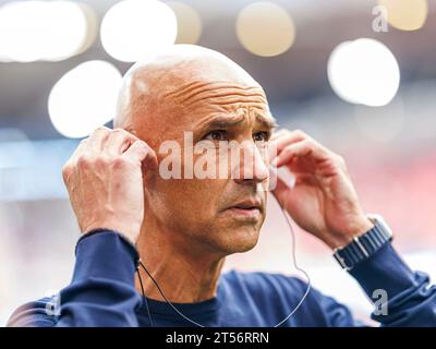 Freiburg, Deutschland. Oktober 2023. firo: 21. Oktober 2023, Fußball, 1. Liga, 1. Bundesliga, Saison 2023/2024, SC Freiburg - VfL Bochum Trainer Thomas Letsch (VfL Bochum) Porträt, Credit: dpa/Alamy Live News Stockfoto