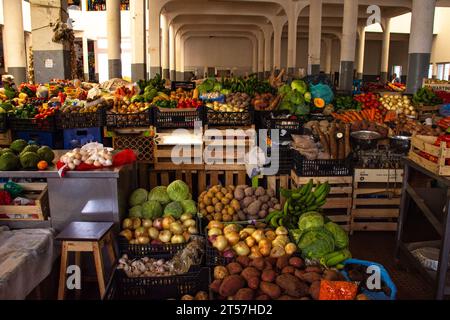 Obst und Gemüse in der Markthalle auf der Insel Mindelo Sao Vicente Kap Verde Stockfoto