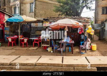 KISUMU, KENIA - 22. FEBRUAR 2020: Straßenstand in Kisumu, Kenia Stockfoto