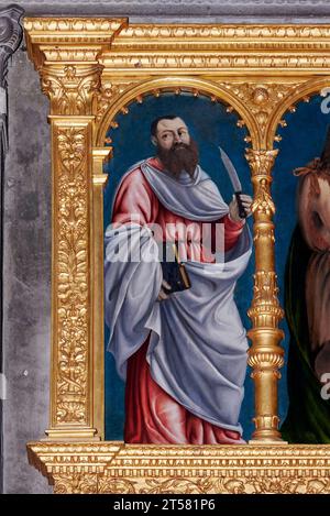 S. Siano apostolo, cipolare dal Polittico con Madonna Col Bambino,Cristo risorto e Santi - olio su tavola - Andrea Previtali e Agostino Facheris - Stockfoto