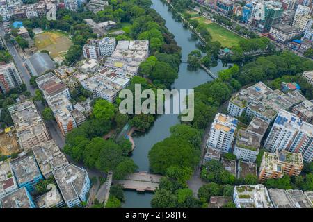 Dhaka, Bangladesch. Aus der Vogelperspektive auf den Dhanmondi-See und die angrenzende Gegend in Dhaka, der Hauptstadt von Bangladesch. Stockfoto