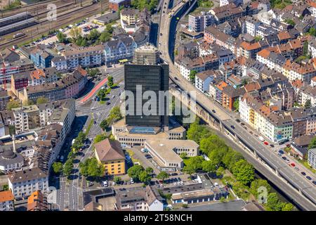 Luftaufnahme, Dacharbeiten in einem Arbeitshochhaus, Mittelstadt, Hagen, Sauerland, Nordrhein-Westfalen, Deutschland, Agentur für Arbeit, C Stockfoto