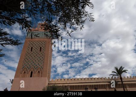 Blick auf die Casbah Moschee in der Nähe der Saadi Gräber in Marrakesch, Maroc Stockfoto