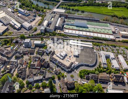 Luftaufnahme, Bahnhof Wetter, Kaufland Einkaufszentrum Demag Cranes Werksgelände, Wetter, Ruhrgebiet, Nordrhein-Westfalen, Deutschland, Stat Stockfoto