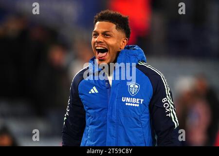 Georginio Rutter von Leeds United feiert nach dem letzten Pfiff im Sky Bet Championship Match im King Power Stadium, Leicester. Bilddatum: Freitag, 3. November 2023. Stockfoto