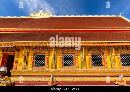 Wat Si Muang (Wat Simuong), Außenseite des dekorativen Hauptschreins (Haupthalle), Vientiane, Laos, Südostasien, Asien Stockfoto