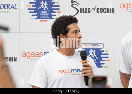 Cricketspieler Sachin Tendulkar am 29 . Oktober 2023 anlässlich eines Marathon-Events in Kochi , Indien . Stockfoto