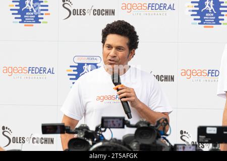 Cricketspieler Sachin Tendulkar am 29 . Oktober 2023 anlässlich eines Marathon-Events in Kochi , Indien . Stockfoto