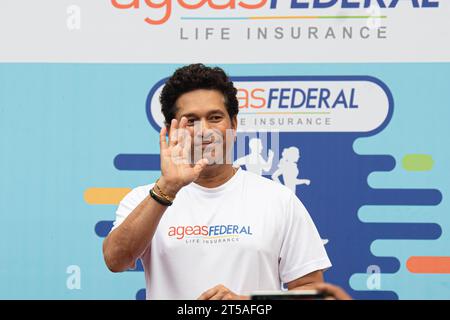 Cricketspieler Sachin Tendulkar am 29 . Oktober 2023 anlässlich eines Marathon-Events in Kochi , Indien . Stockfoto