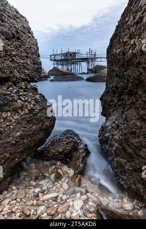 Trabocco Spezzacatena (Rocca San Giovanni) Stockfoto