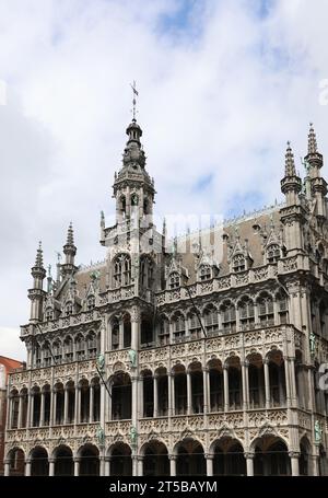 Brüssel, B, Belgien - 19. August 2022: Das Haus des Königs, Maison du ROI, ist ein Gebäude am Grand-Place Stockfoto