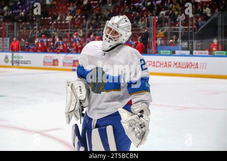 Sankt Petersburg, Russland. November 2023. Kasachstan U20 Hockeyspieler Wladimir Istomin (20), der beim Liga Stavok Cup der Zukunft zwischen Russland U20 und Kasachstan U20 beim SC Jubilee zu sehen war. Endstand; Russland U20 12:1 Kasachstan U20. Quelle: SOPA Images Limited/Alamy Live News Stockfoto