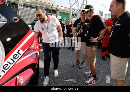 Sakhir, Bahrain. November 2023. Valentino Rossi, Porträt, Startgitter, Abflug während der BAPCo Energies WEC 8 Stunden, Bahrain. , . FIA-Langstrecken-Weltmeisterschaft, vom 1. Bis 4. November 2023 auf dem Bahrain International Circuit, in Sakhir, Bahrain - Foto Frédéric Le Floc'h/DPPI Credit: DPPI Media/Alamy Live News Credit: DPPI Media/Alamy Live News Stockfoto