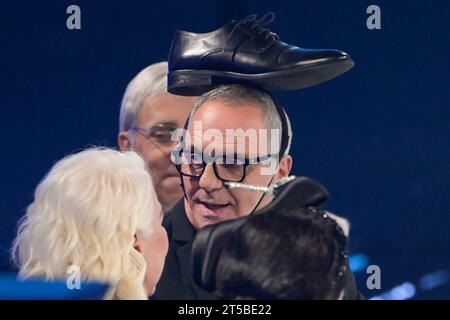 Rom, Italien. November 2023. Giorgio Panariello besucht das Rai TV-Programm Tale e Quale Show 2023 in der letzten Folge in Fabrizio Frizzi Studios. (Foto: Mario Cartelli/SOPA Images/SIPA USA) Credit: SIPA USA/Alamy Live News Stockfoto