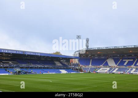 Birmingham, Großbritannien. November 2023. Eine allgemeine Darstellung des Bodens während des Spiels der EFL Sky Bet Championship zwischen Birmingham City und Ipswich Town in St Andrews, Birmingham, England am 4. November 2023. Foto von Stuart Leggett. Nur redaktionelle Verwendung, Lizenz für kommerzielle Nutzung erforderlich. Keine Verwendung bei Wetten, Spielen oder Publikationen eines einzelnen Clubs/einer Liga/eines Spielers. Quelle: UK Sports Pics Ltd/Alamy Live News Stockfoto