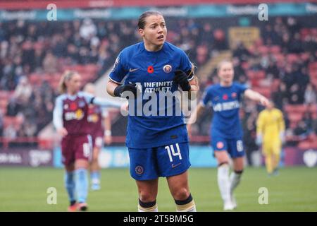 Walsall, Großbritannien. November 2023. Walsall, England, 4. November 2023: Fran Kirby (14 Chelsea) in Aktion während des Barclays FA Womens Super League Spiels zwischen Aston Villa und Chelsea im Poundland Bescot Stadium in Walsall, England (Natalie Mincher/SPP) Credit: SPP Sport Press Photo. /Alamy Live News Stockfoto