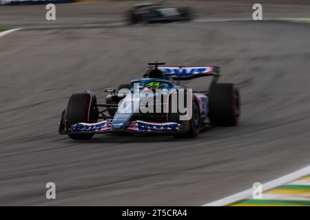 Sao Paulo, Brasilien. November 2023. Sao Paulo, Brasilien. November 2023. ESTEBAN OCON (31) von ALPINE RENAULT fuhr während des Qualifyings im Rahmen des F1 Sao Paulo Grand Prix 2023 im Autodromo Jose Carlos Pace am 03. November 2023 in Sao Paulo, Brasilien. Credit: Ruano Carneiro/Carneiro Images/Alamy Live News Credit: Ruano Carneiro/Carneiro Images/Alamy Live News Stockfoto