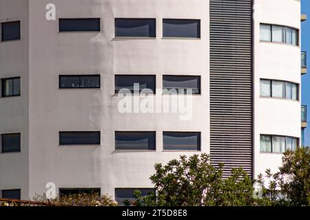 Apartment-Gebäude in Quarteira, Algarve, Portugal Stockfoto