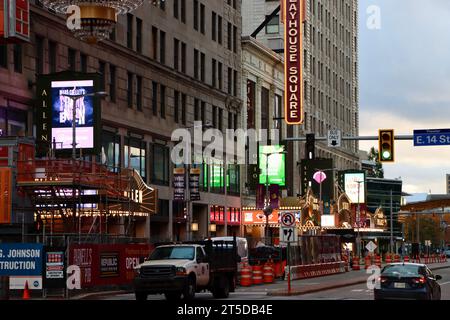 Theaterviertel Cleveland, Playhouse Square am frühen Morgen im November 2023 Stockfoto