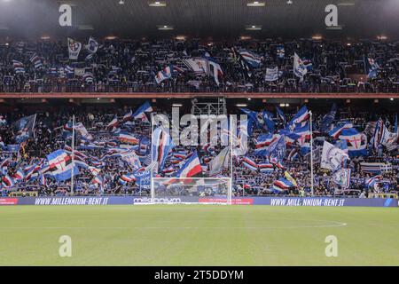 Genua, Italien. November 2023. Sampdoria Fans beim italienischen Fußballspiel der Serie BKT Sampdoria gegen Palermo F.C. im Luigi FerrarisStadium, Genova, Italien, 4. November 2023 Credit: Independent Photo Agency/Alamy Live News Stockfoto