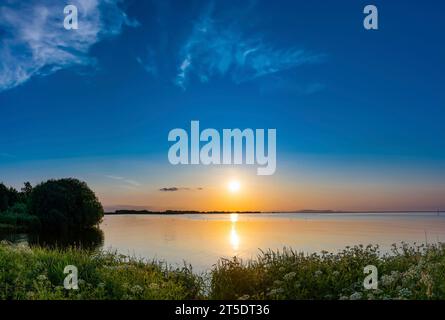 Sonnenuntergang auf Oxford Island, Lough Neagh, County Armagh, Nordirland Stockfoto