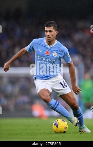 MANCHESTER, GROSSBRITANNIEN. November 2023. Rodri von Manchester City während des Premier League-Spiels im Etihad Stadium in MANCHESTER. Der Bildnachweis sollte lauten: Gary Oakley/Sportimage Credit: Sportimage Ltd/Alamy Live News Stockfoto