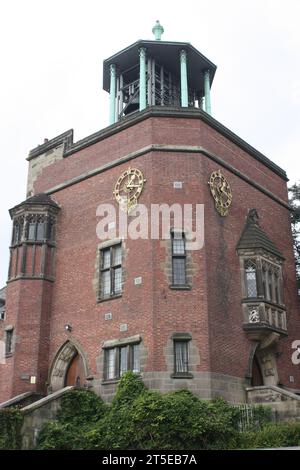 Das Bournville-Carillon mit 48 Glocken Stockfoto