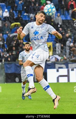 Pisa, Italien. November 2023. Nicholas Ioannou (Como) während Pisa SC vs Como 1907, italienisches Fußball-Spiel der Serie B in Pisa, Italien, 4. November 2023 Credit: Independent Photo Agency/Alamy Live News Stockfoto