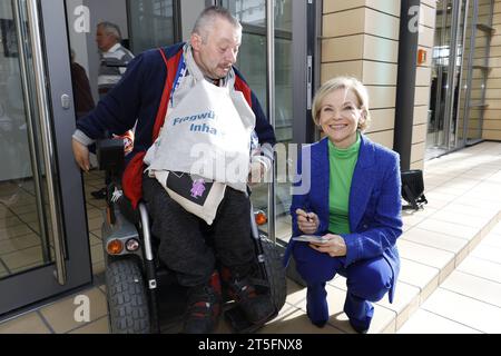 Leipzig 25 Jahre in aller Freundshcfat *** Leipzig 25 Jahre in allen Freundshcfat Copyright: XZichyx/Eibner-Pressefotox EP rzy Credit: Imago/Alamy Live News Stockfoto