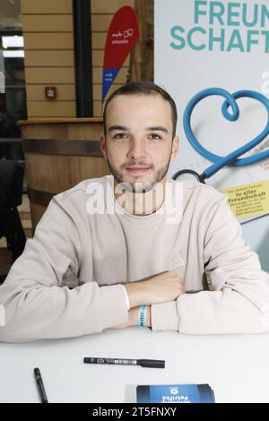 Leipzig 25 Jahre in aller Freundshcfat Anthony Petrifke *** Leipzig 25 Jahre in allen Freundshcfat Anthony Petrifke Copyright: XZichyx/Eibner-Pressefotox EP rzy Credit: Imago/Alamy Live News Stockfoto