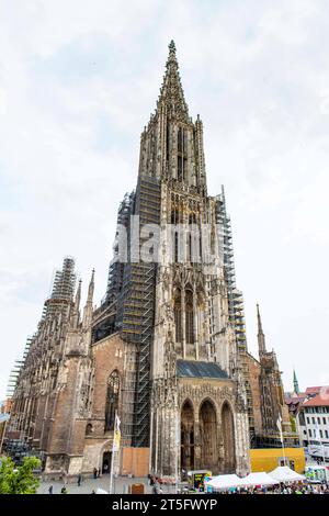 Das Ulmer Münster oder Münster unserer Lieben Frau in Ulm ist eine im gotischen Baustil errichtete Stadtkirche in Ulm. Ulm *** das Ulmer Münster oder Münster unserer Lieben Frau in Ulm ist eine Stadtkirche in Ulm, die im gotischen Architekturstil erbaut wurde Credit: Imago/Alamy Live News Stockfoto