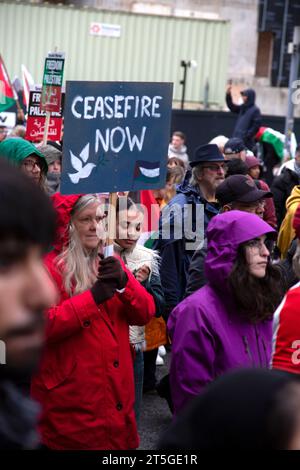 Manchester, Großbritannien. November 2023. Free Palestine and End to Gaza Conflict Protest, Manchester 4. November 2023 Credit: Rachel Parsley/Alamy Live News Stockfoto