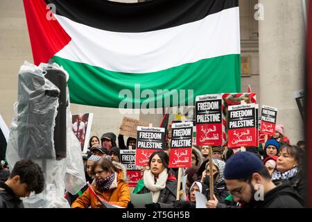 Manchester, Großbritannien. November 2023. Proteste: Rachel Parsley/Alamy Live News Stockfoto