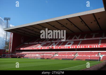 The City Ground, Nottingham, Großbritannien. November 2023. Premier League Football, Nottingham Forest gegen Aston Villa; Trent End Stand Credit: Action Plus Sports/Alamy Live News Stockfoto