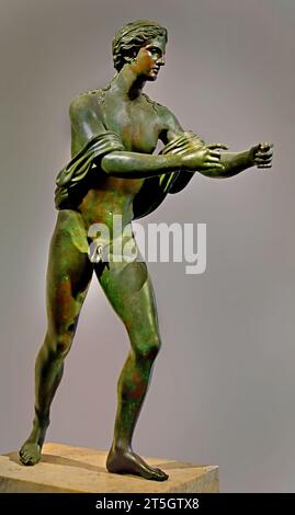 Apollo schießt einen Pfeil aus dem Tempel des Apollo in Pompeji 1 (2. Jahrhundert v. Chr.) nationales Archäologisches Museum von Neapel Italien. Stockfoto