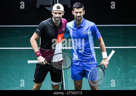 Paris, Frankreich. November 2023. Grigor DIMITROV aus Bulgarien und Novak DJOKOVIC aus Serbien am siebten Tag des Rolex Paris Masters 2023, ATP Masters 1000 Tennis Turniers am 05. November 2023 in der Accor Arena in Paris, Frankreich - Foto Matthieu Mirville/DPPI Credit: DPPI Media/Alamy Live News Stockfoto