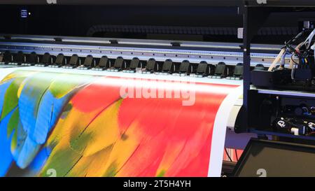 Industriedruck moderner digitaler Tintenstrahldrucker Industriedruck moderner Digitaldruck Tintenstrahldrucker Stockfoto