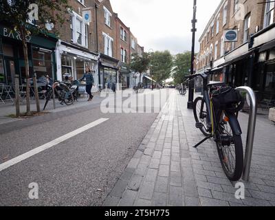 Öffentliche Räume und Verkehrsberuhigung in Orford Road Walthamstow Village London Vereinigtes Königreich, Stockfoto