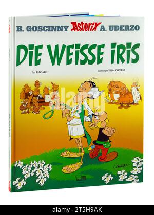 Hamburg – 5. November 2023: Asterix Comic Collection die Weiße Iris isoliert auf weißem Hintergrund Stockfoto