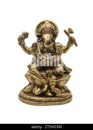 Messingstatue von ganesha mit mehreren Händen, die auf einem Lotus sitzen, mit lokalem weißem Hintergrund Stockfoto