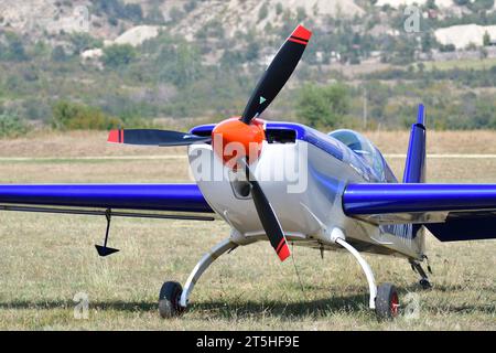 16. September 2023, Skopje, Mazedonien, Stenkovec Sports Airport. Die Trainingsflugzeuge der serbischen Luftwaffe, Utva, Lasta Stockfoto