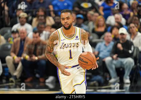 Orlando, Florida, USA, 4. November 2023, die Wache D'Angelo Russell #1 der Los Angeles Lakers läuft im Amway Center nach vorne. (Foto: Marty Jean-Louis/Alamy Live News Stockfoto