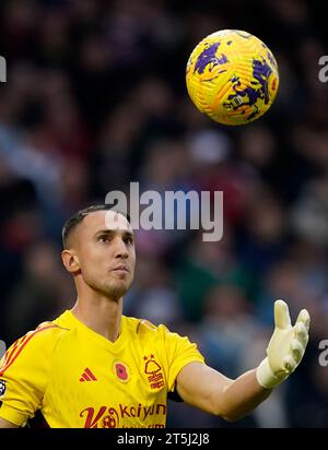 Nottingham, Großbritannien. November 2023. Odysseas Vlachodimos aus Nottingham Forest während des Premier League-Spiels auf dem City Ground, Nottingham. Der Bildnachweis sollte lauten: Andrew Yates/Sportimage Credit: Sportimage Ltd/Alamy Live News Stockfoto